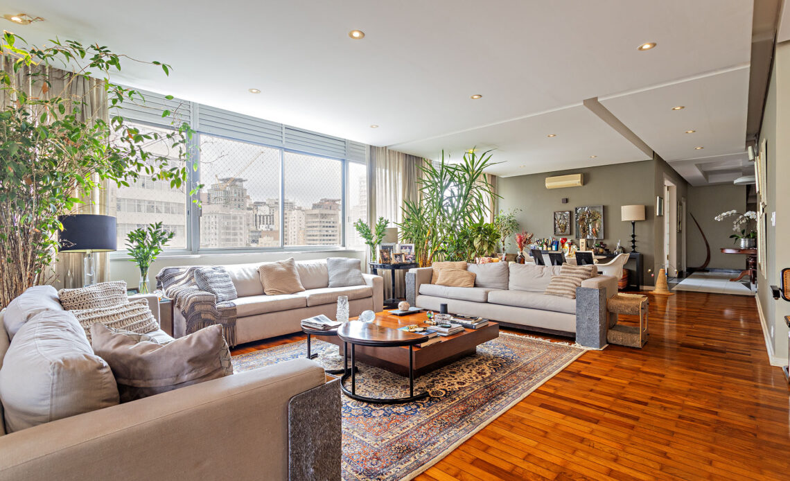 Apartamento com vista arborizada próximo ao Clube Pinheiros
